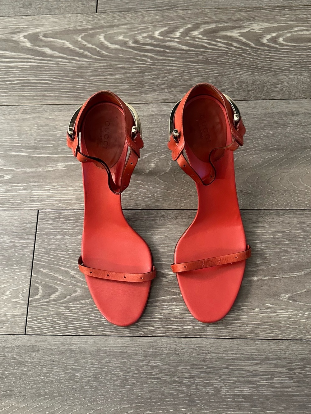Gucci -Red Leather Ankle-Strap Sandals - Picture 2 of 10